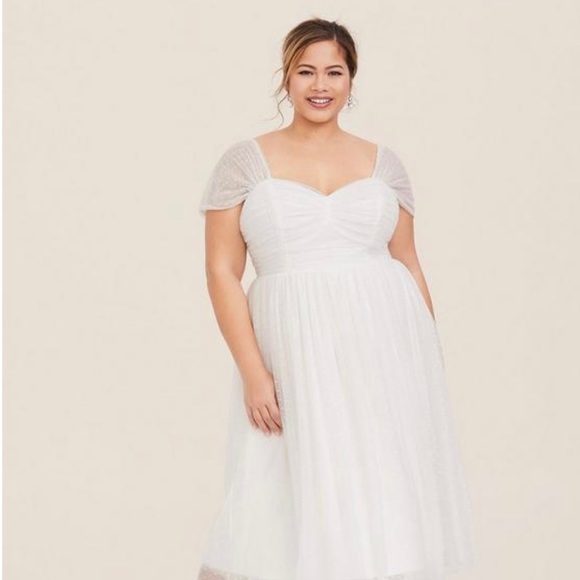 NWT torrid Special Occasion Ivory Dot Mesh Midi Skater Dress, size 18 - Picture 6 of 16